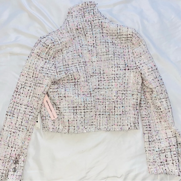 Bloomingdale's Exclusive AQUA blazer
NEW with tags! - Picture 4 of 5